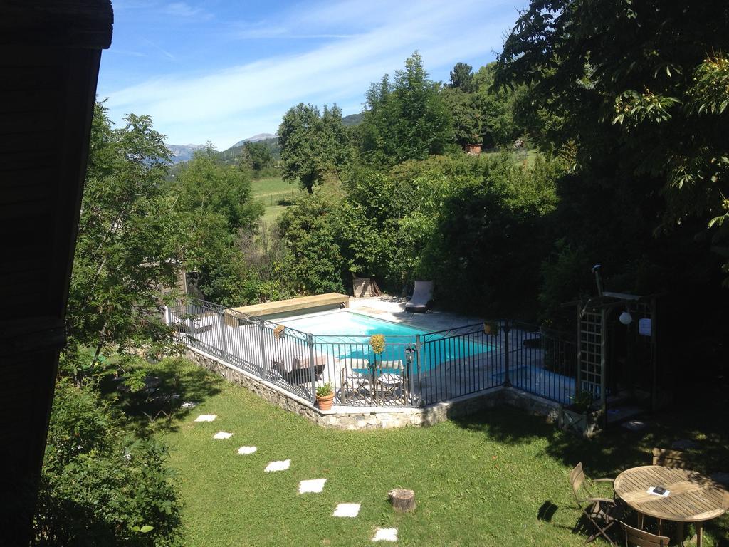 La Pastorale Bed & Breakfast La Batie-Neuve Exterior photo